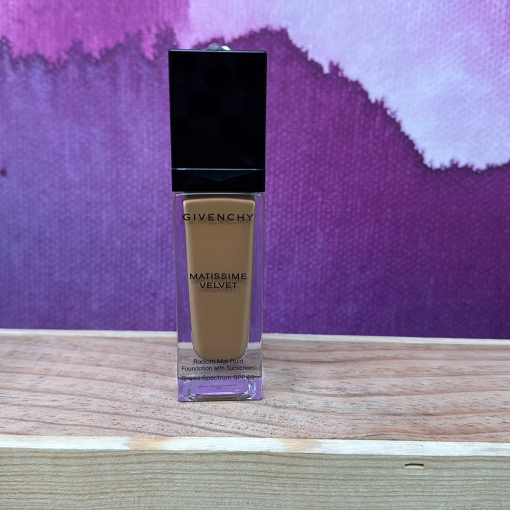 Matissime Velvet Radiant Mattifying Fluid Foundation SPF 20